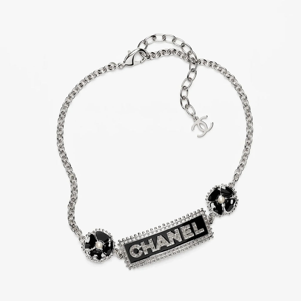 18K  Chanel Resin Diamonds Necklace