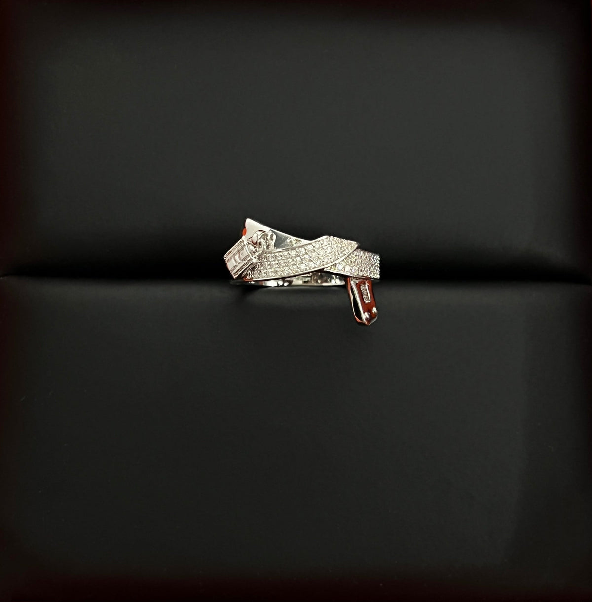 18K Kelly Gavroche Diamonds Hermes Ring
